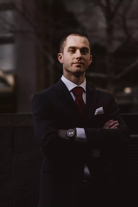 Entreprise - Photo d'un homme en costume